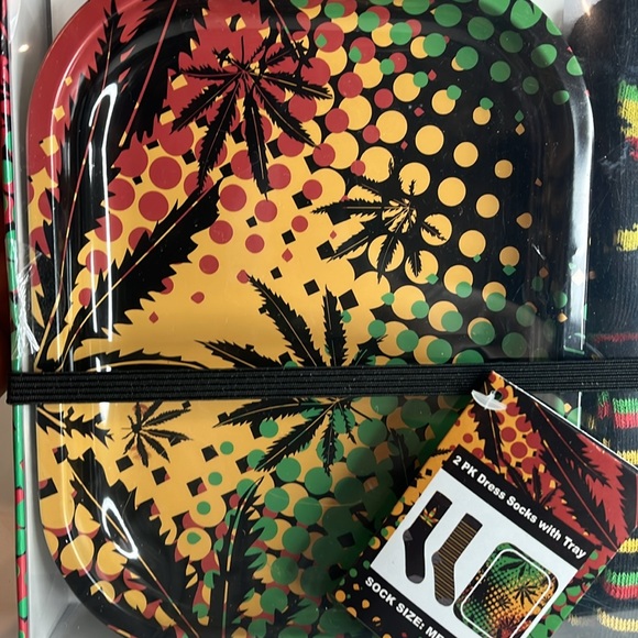 Socks & Trinket Tray Bundle Leafy Socks Men’s 10-13 - Picture 3 of 8